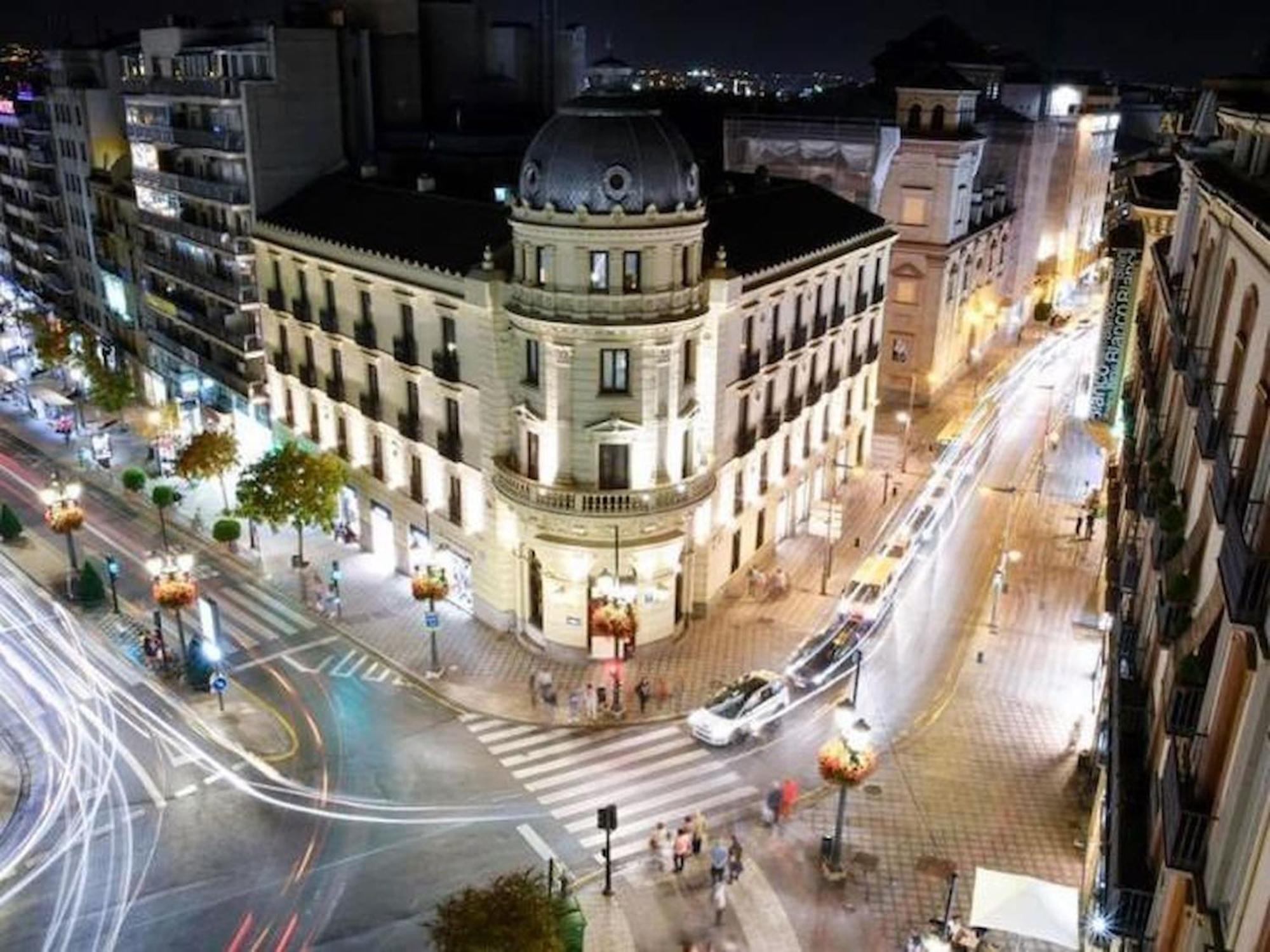 Chezmoihomes La Belle Epoque Oversized In The Very Heart Of Granada Exterior photo